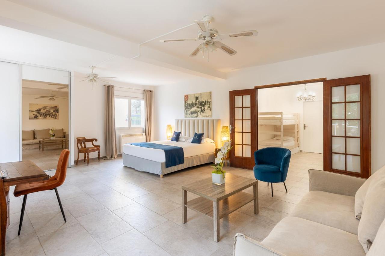 Best Western Hotel Casa Bianca, Piscine Interieure Et Exterieure كالفي المظهر الخارجي الصورة