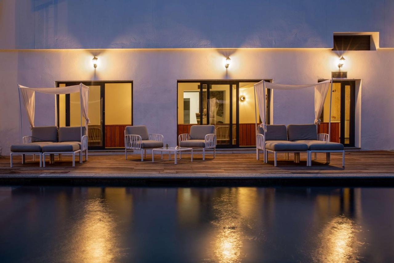 Best Western Hotel Casa Bianca, Piscine Interieure Et Exterieure كالفي المظهر الخارجي الصورة