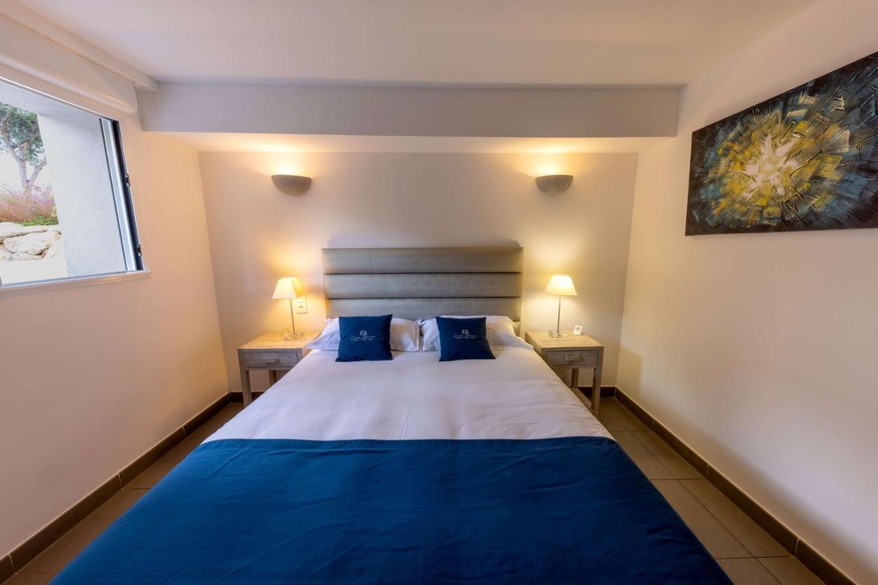 Best Western Hotel Casa Bianca, Piscine Interieure Et Exterieure كالفي المظهر الخارجي الصورة