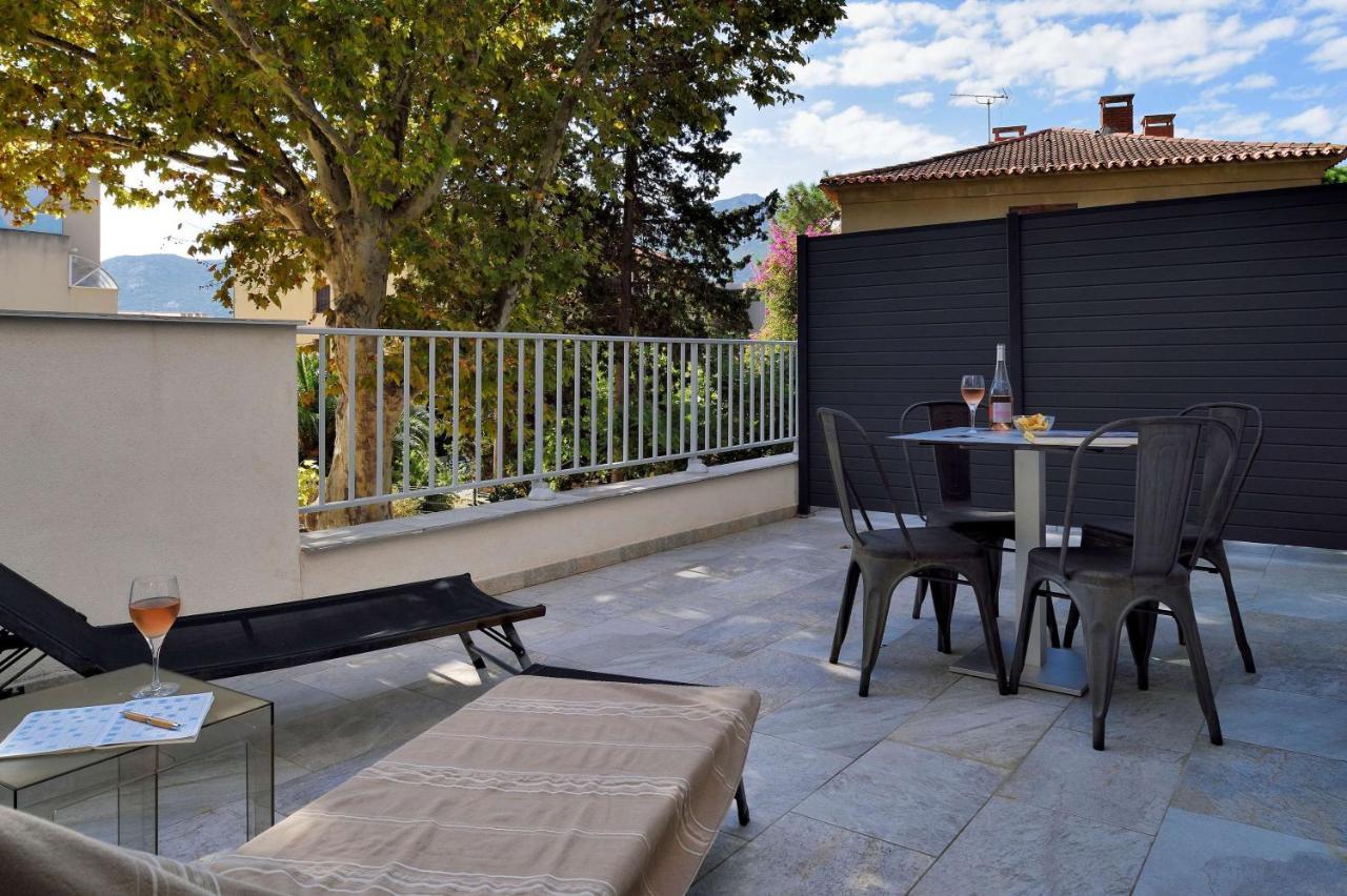 Best Western Hotel Casa Bianca, Piscine Interieure Et Exterieure كالفي المظهر الخارجي الصورة