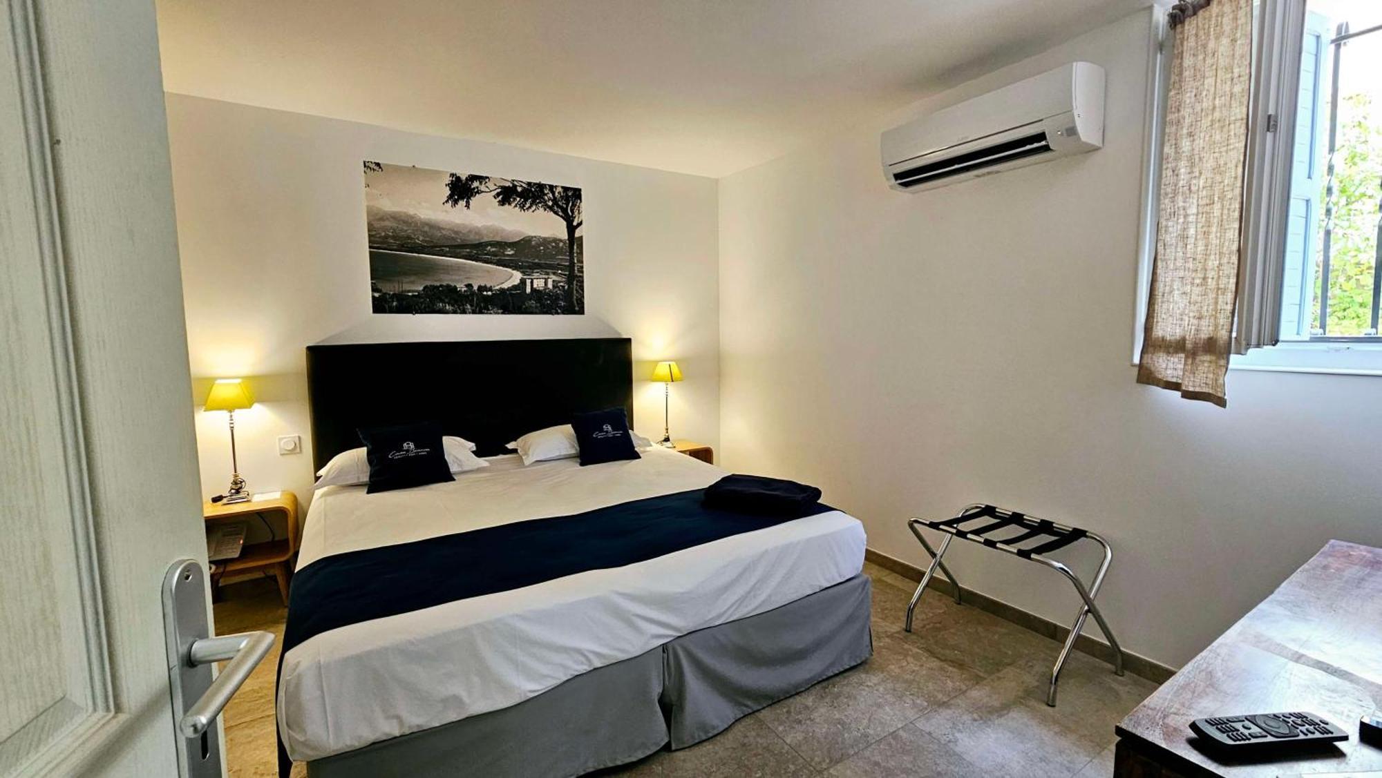 Best Western Hotel Casa Bianca, Piscine Interieure Et Exterieure كالفي المظهر الخارجي الصورة