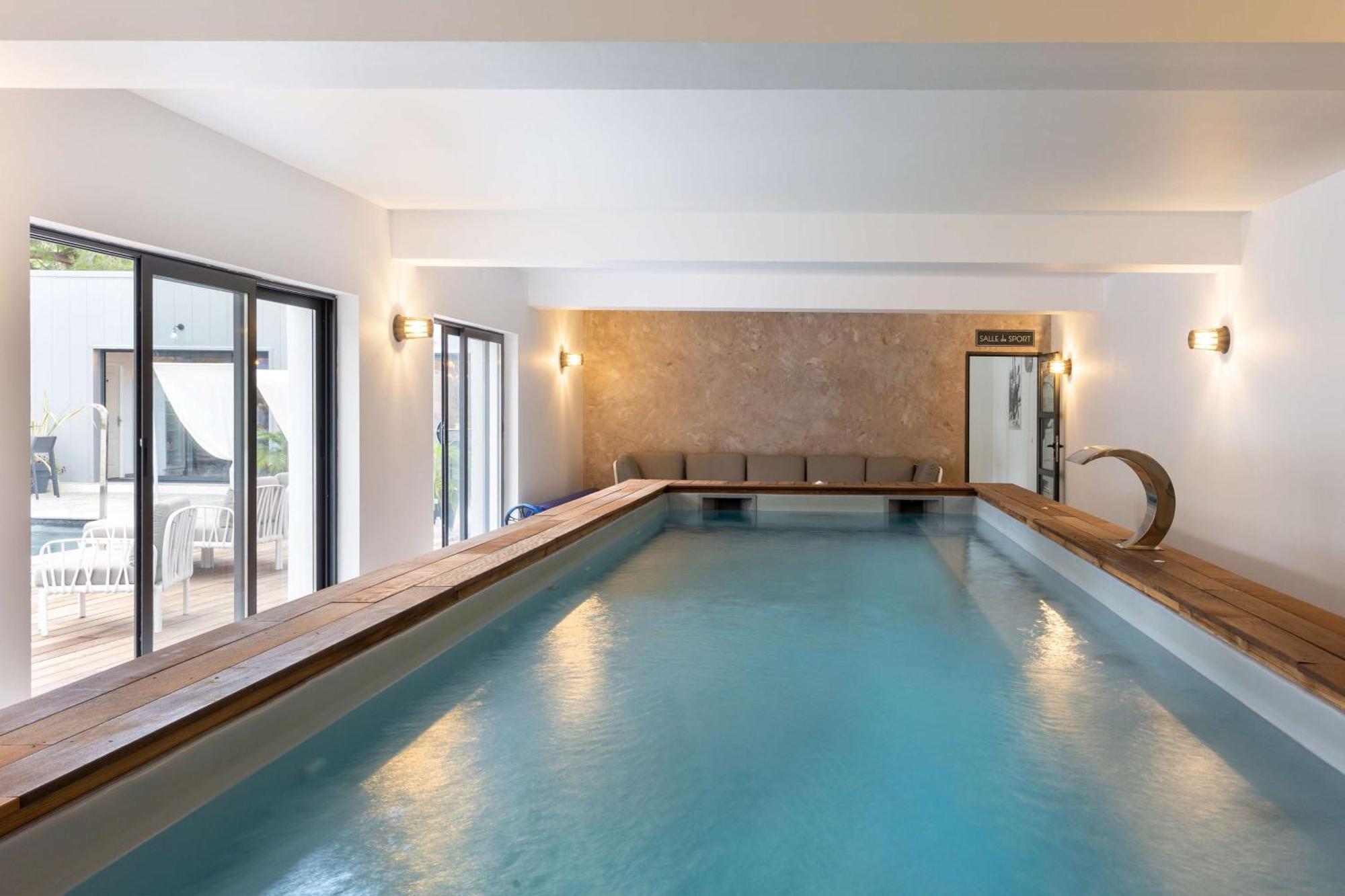 Best Western Hotel Casa Bianca, Piscine Interieure Et Exterieure كالفي المظهر الخارجي الصورة