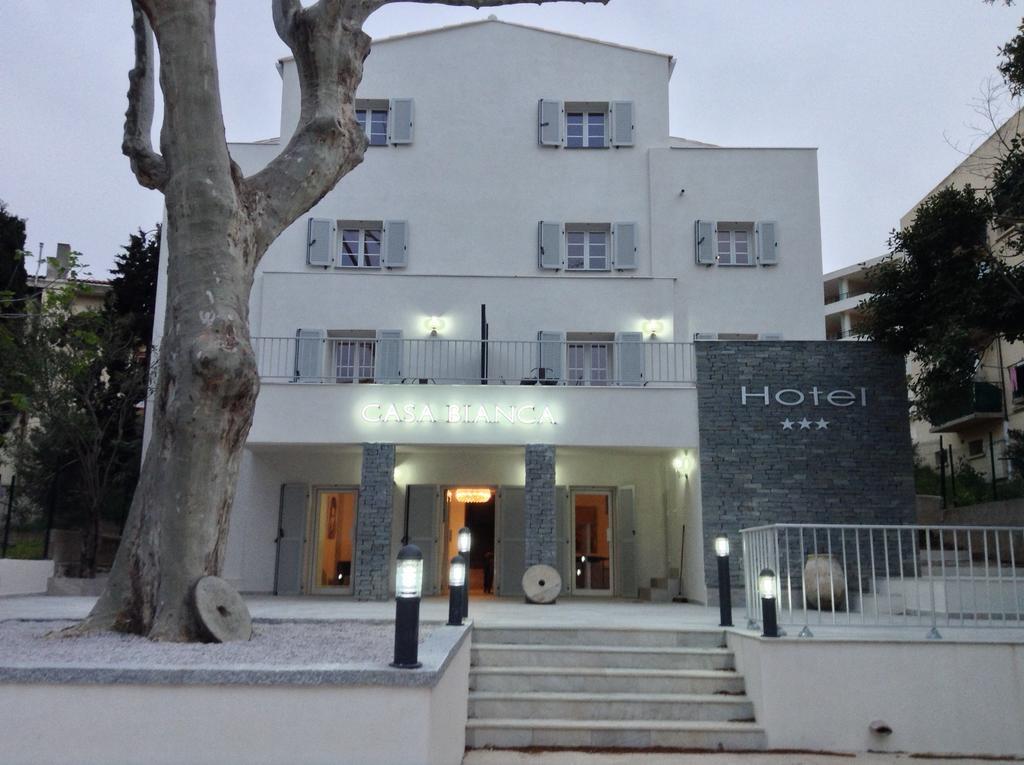 Best Western Hotel Casa Bianca, Piscine Interieure Et Exterieure كالفي المظهر الخارجي الصورة